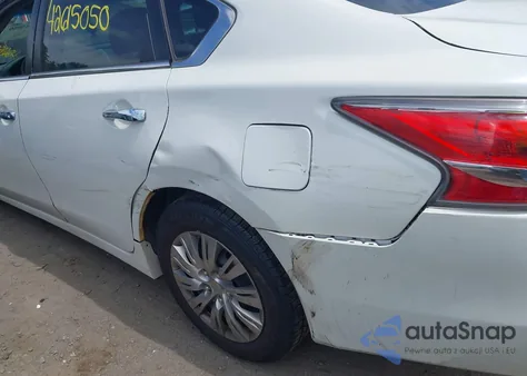 2014 Nissan Altima 2.5 S из США, поврежденный, VIN 1N4AL3AP3EN255203